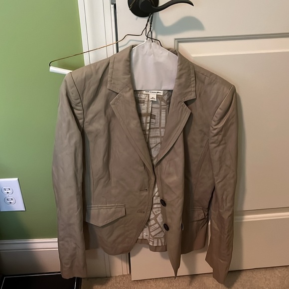 Blazer - Picture 6 of 7